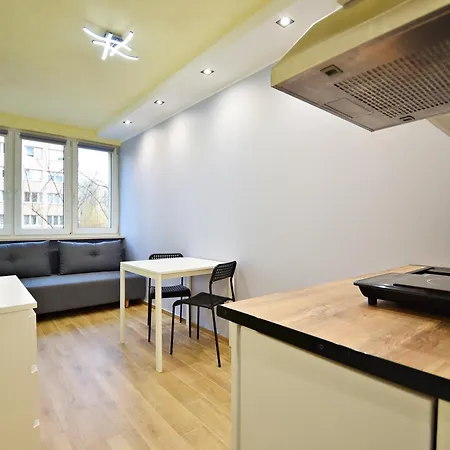 Skorochód Majewskiego 15 B * Warszawa